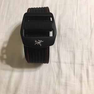 Arc’teryx belt size L like new